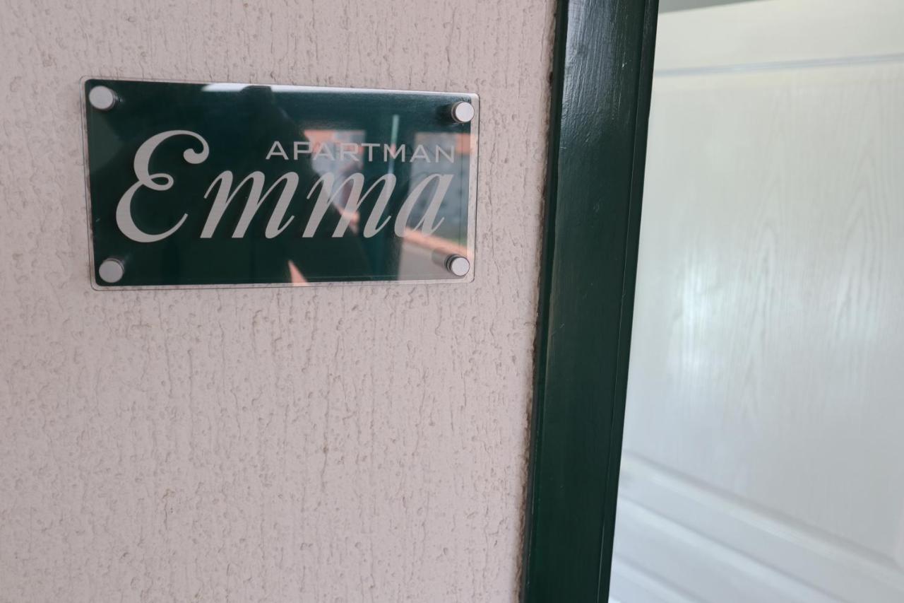 Apartment Emma Pola Esterno foto