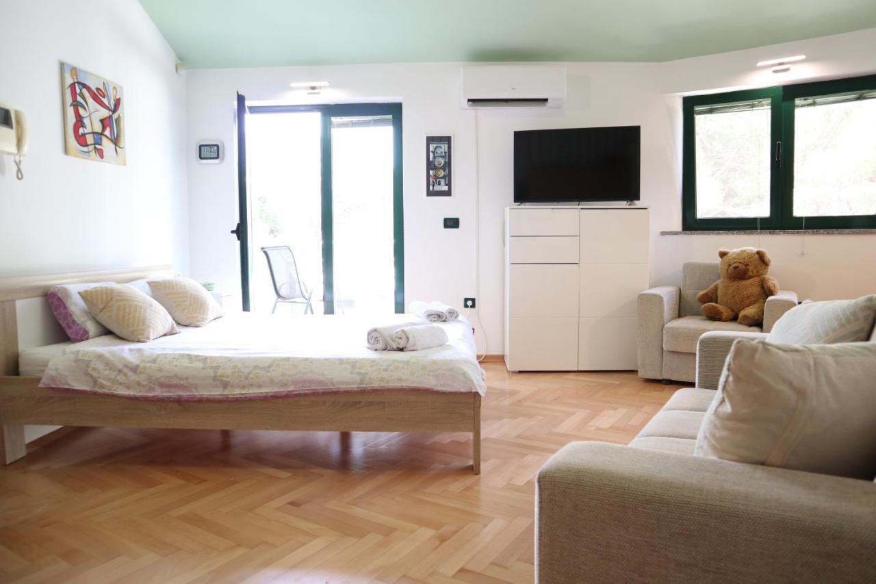 Apartment Emma Pola Esterno foto