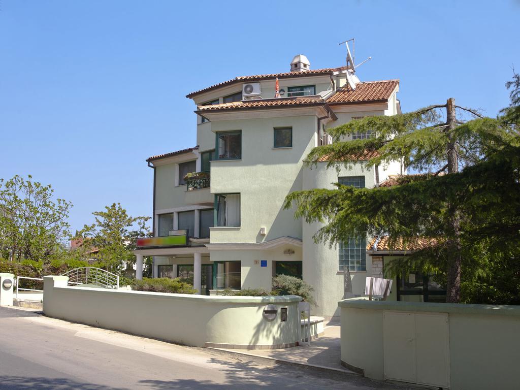 Apartment Emma Pola Esterno foto